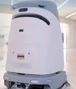 従来の床洗浄機と自律式床洗浄機の比較